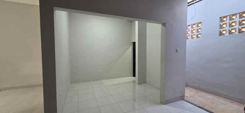 dijual rumah jatiendah