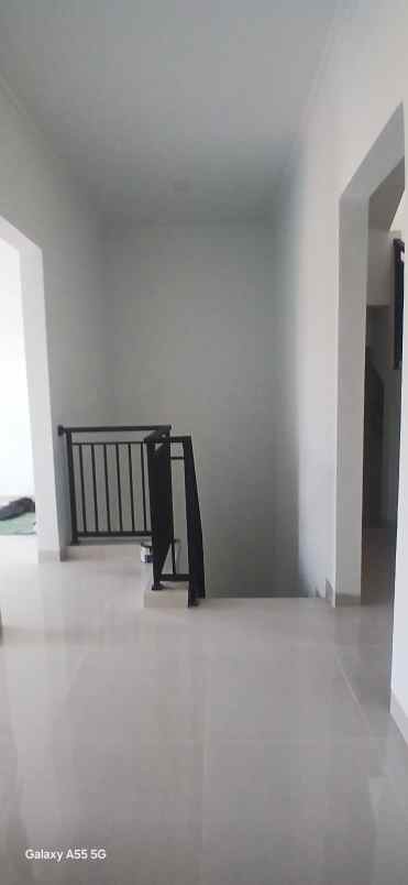 dijual rumah jatiwaringin