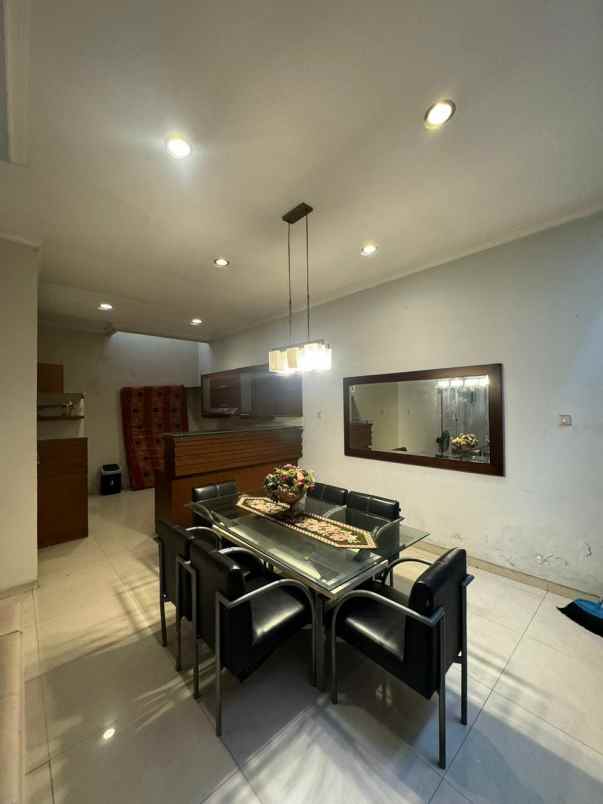 dijual rumah jatiwaringin jakarta timur