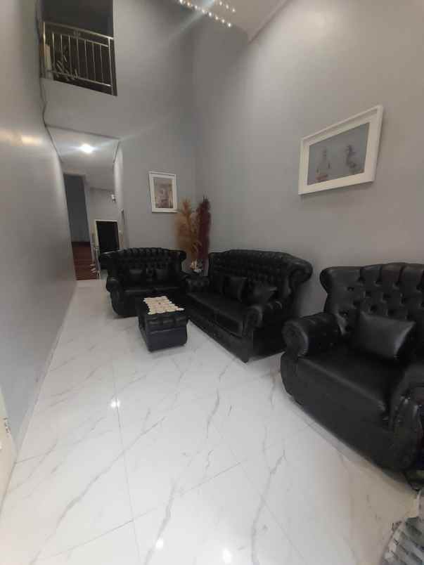 dijual rumah jatiwaringin pondok gede