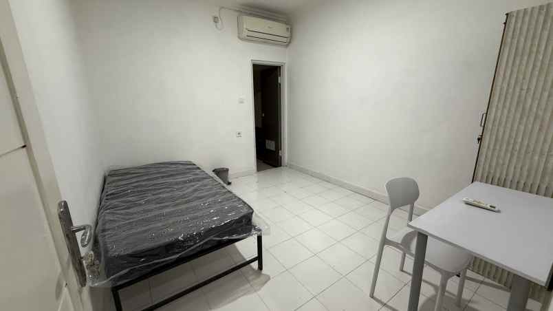 dijual rumah jelupang