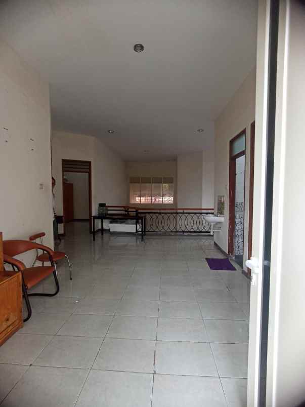 dijual rumah jemursari