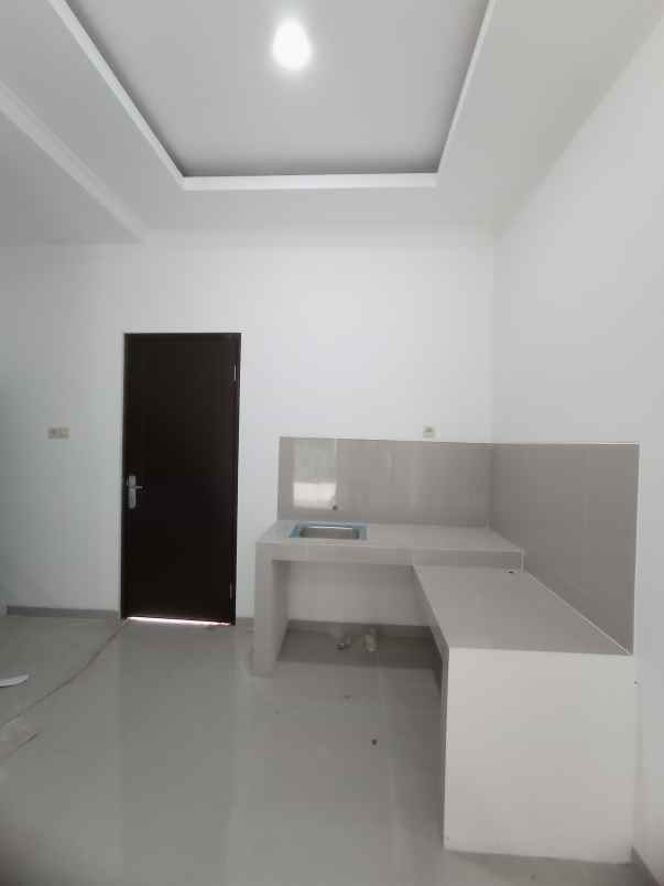 dijual rumah jl alinayah kemiri rawakalong