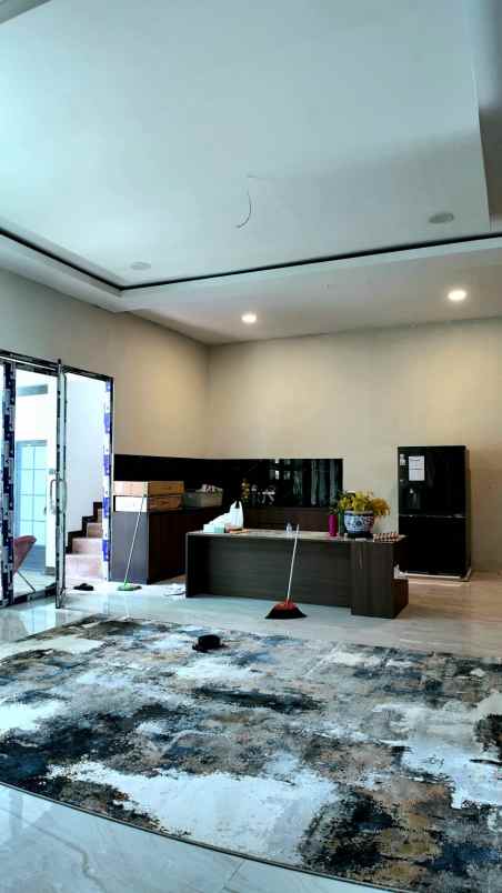 dijual rumah jl batununggal