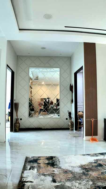 dijual rumah jl batununggal