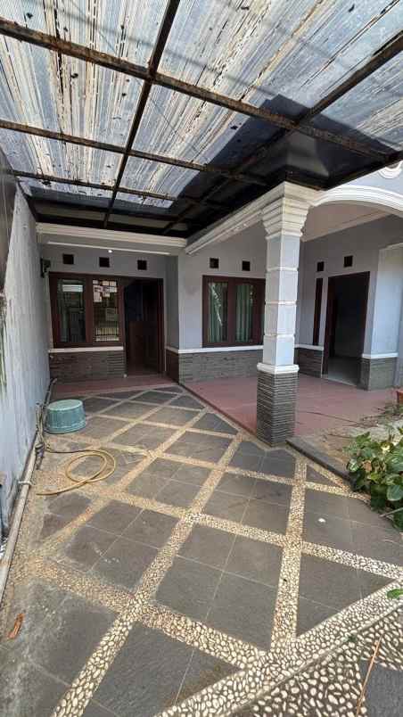 dijual rumah jl budi aruman pasantren