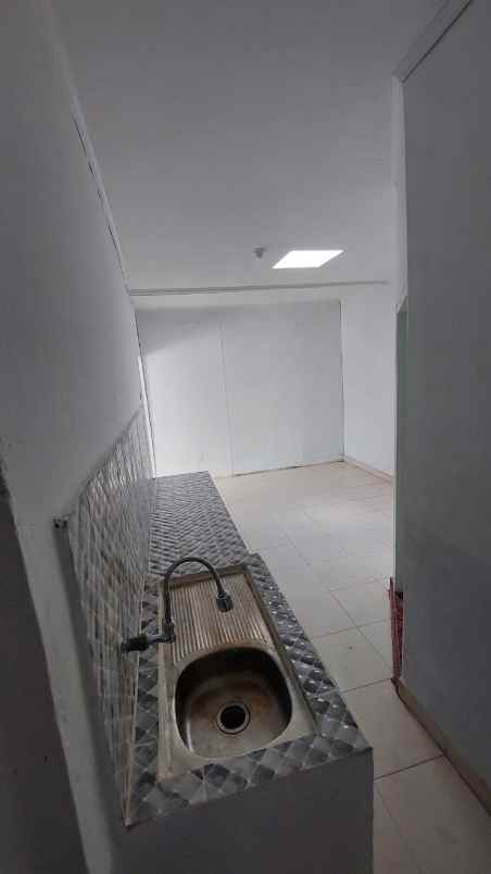 dijual rumah jl bukit barisan harga 305 juta nego