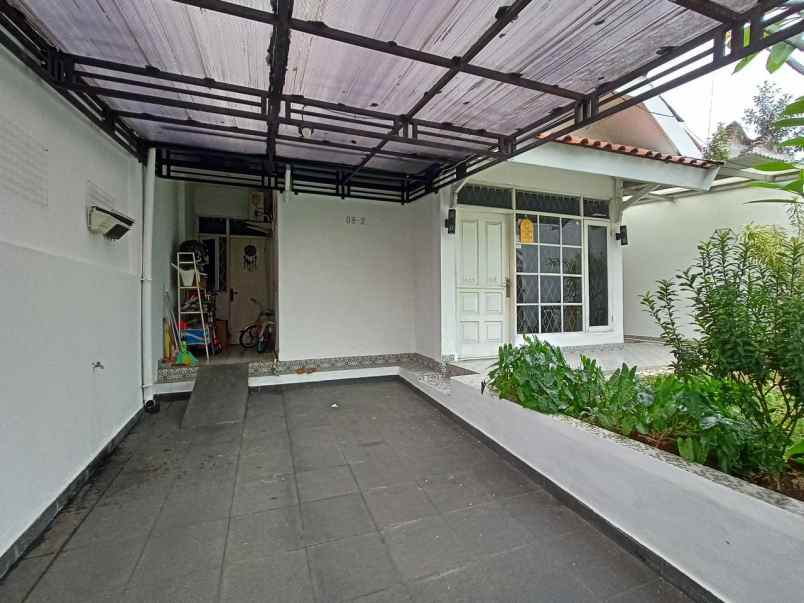 dijual rumah jl bukit cimanggu city raya