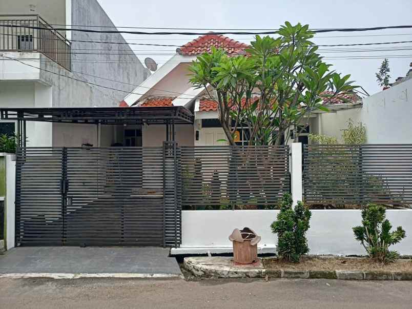 dijual rumah jl bukit cimanggu city raya