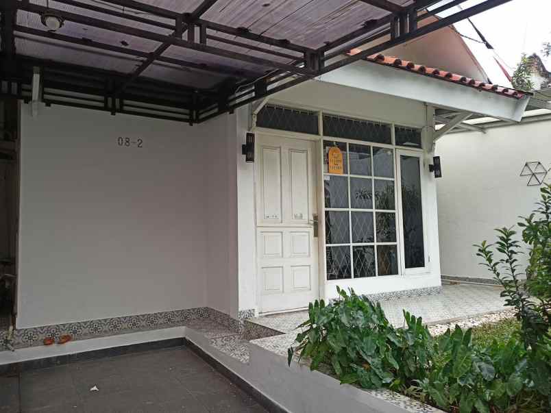 dijual rumah jl bukit cimanggu city raya