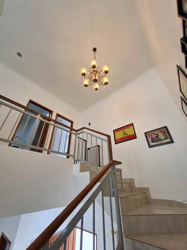 dijual rumah jl cijagra buah batu bandung