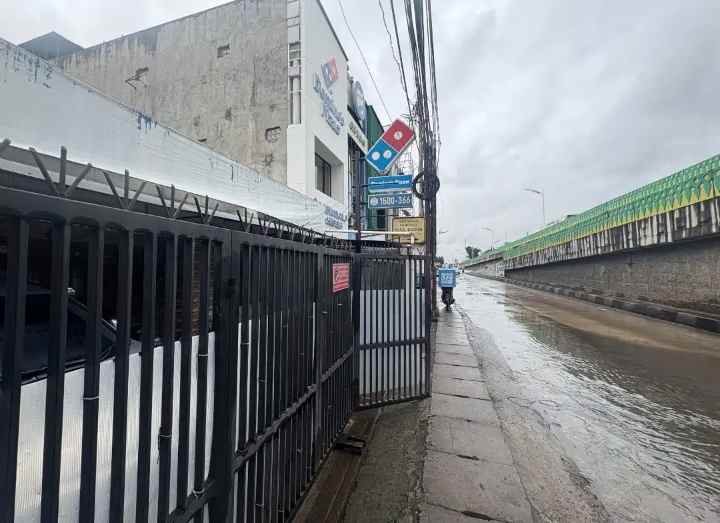 dijual rumah jl ciledug raya