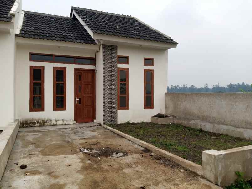 dijual rumah jl cilurung desa