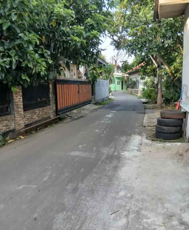 dijual rumah jl j sinda