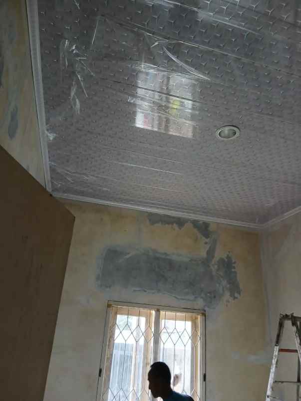 dijual rumah jl j sinda