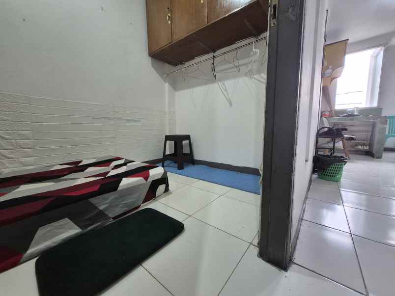 dijual rumah jl karya utama no 8 rt 007