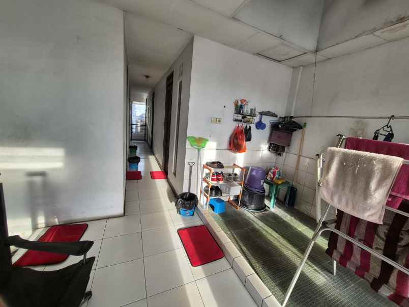 dijual rumah jl karya utama no 8 rt 007