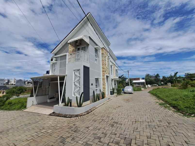dijual rumah jl kramat asem no 36b rt