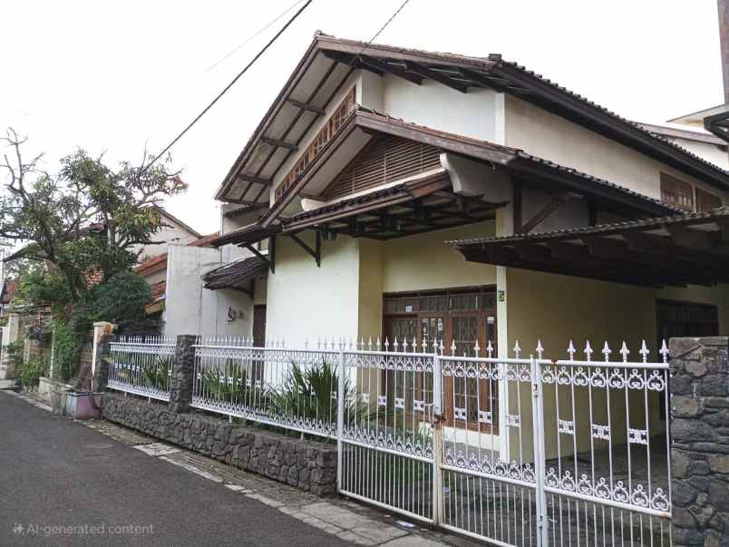dijual rumah jl mars tata surya