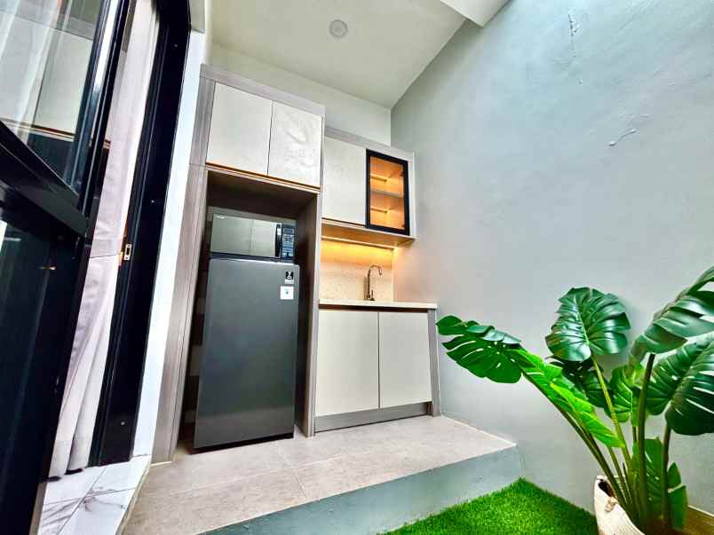 dijual rumah jl mustika jaya bekasi