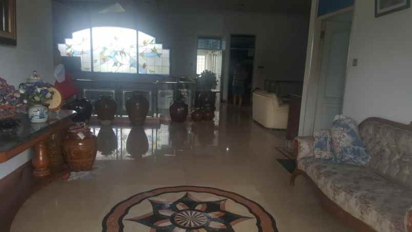 dijual rumah jl pajajaran baranangsiang