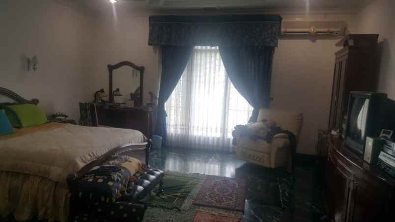 dijual rumah jl pajajaran baranangsiang
