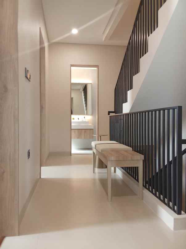 dijual rumah jl pinang raya pondok labu