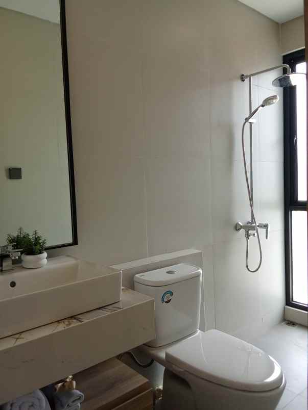 dijual rumah jl pinang raya pondok labu