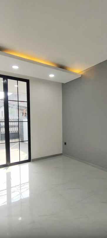 dijual rumah jl pondok kelapa duren