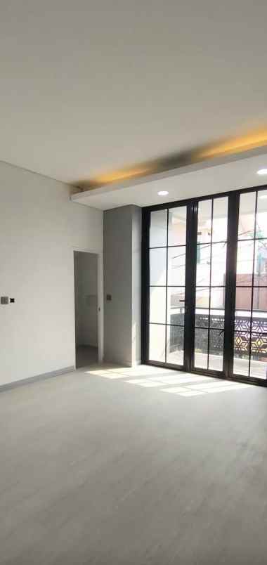 dijual rumah jl pondok kelapa duren
