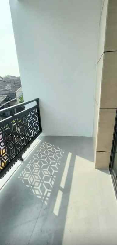 dijual rumah jl pondok kelapa duren