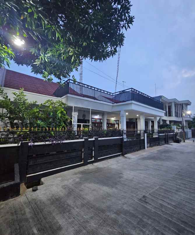 dijual rumah jl pulo sirih galaxy