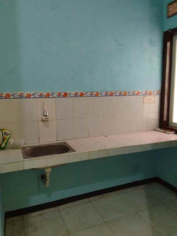 dijual rumah jl sulfat utara