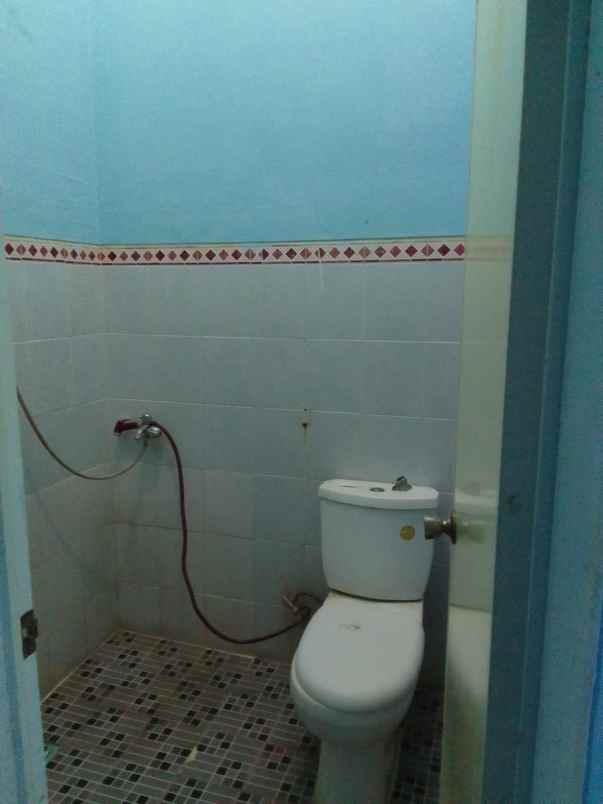 dijual rumah jl sulfat utara