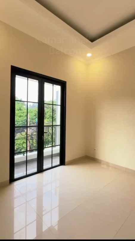 dijual rumah jl swadaya raya duren