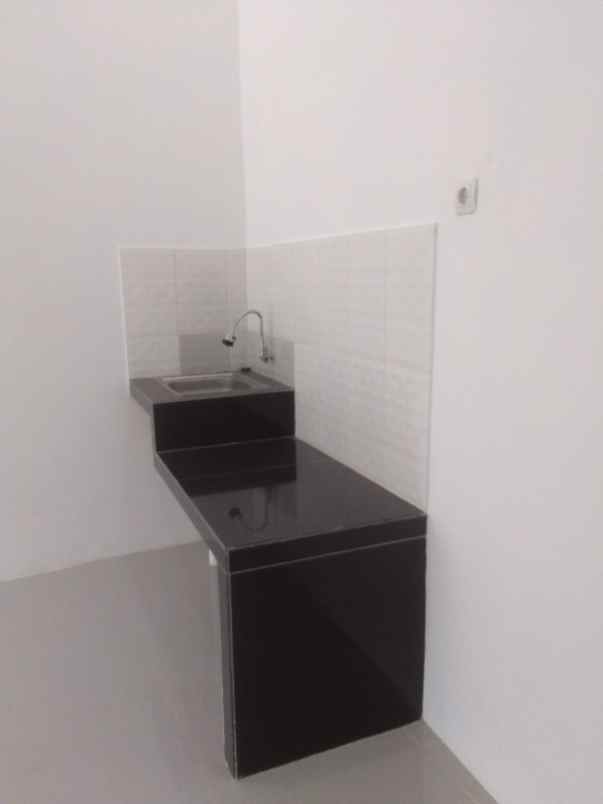 dijual rumah jl taman induk