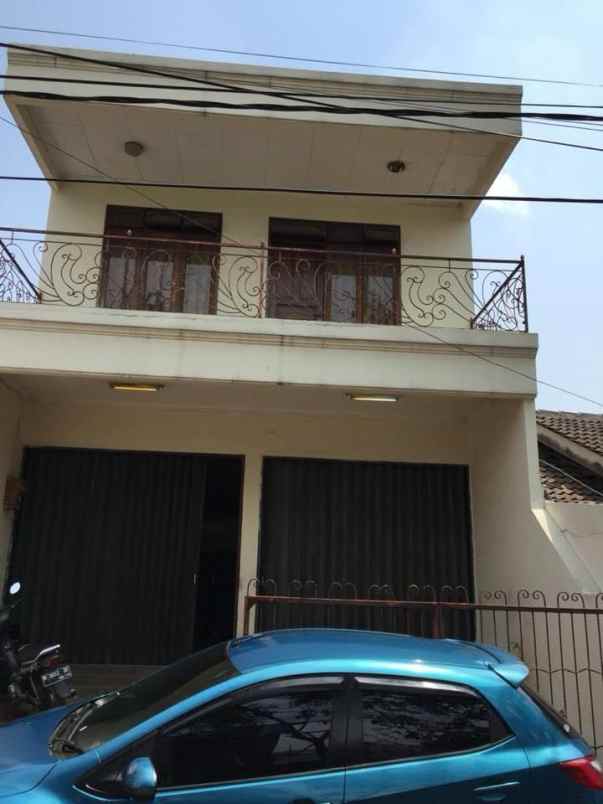 dijual rumah jl taman mangu indah