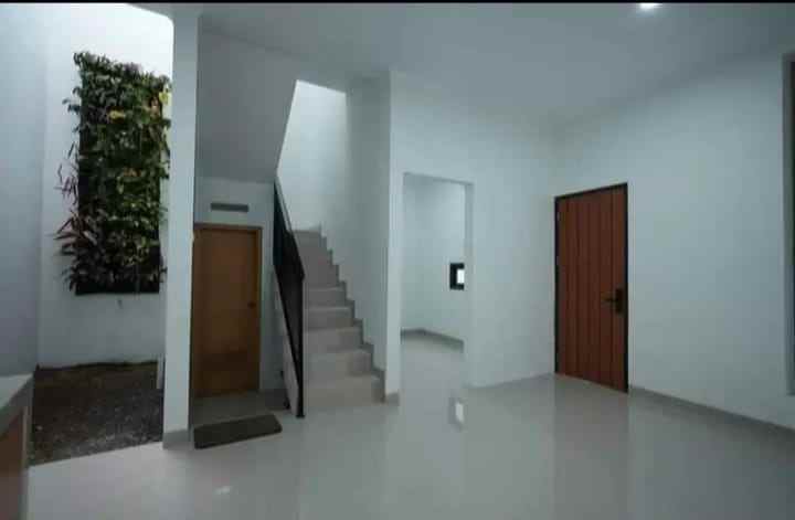 dijual rumah jl ters buahbatu bandung