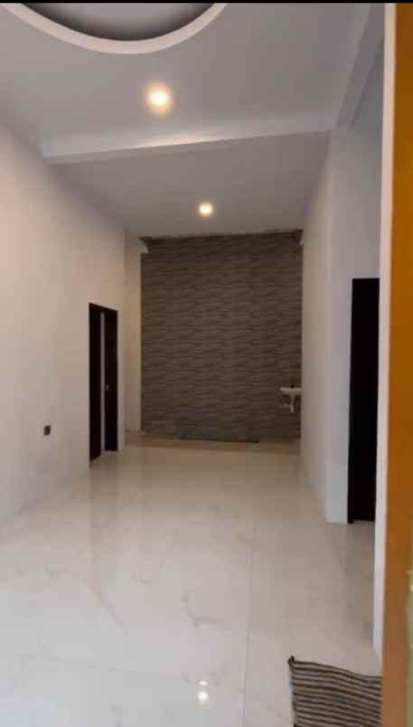 dijual rumah jln raya nanggerang bojonggede