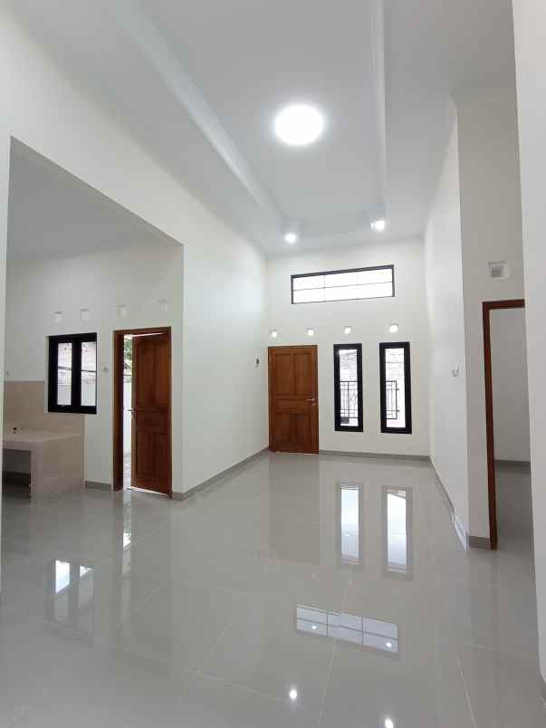 dijual rumah kadirojo purwomartani kalasan