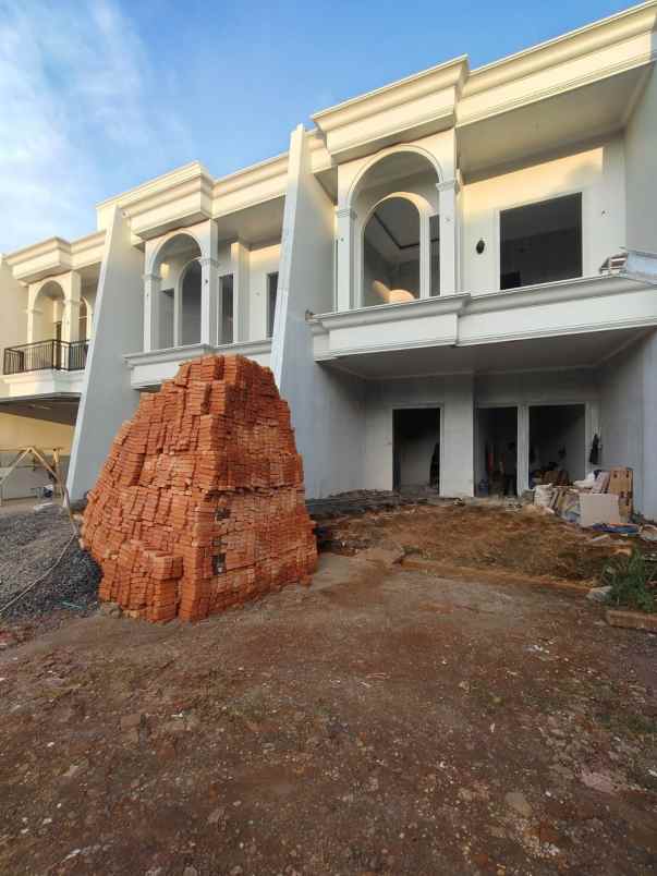 dijual rumah kalisari