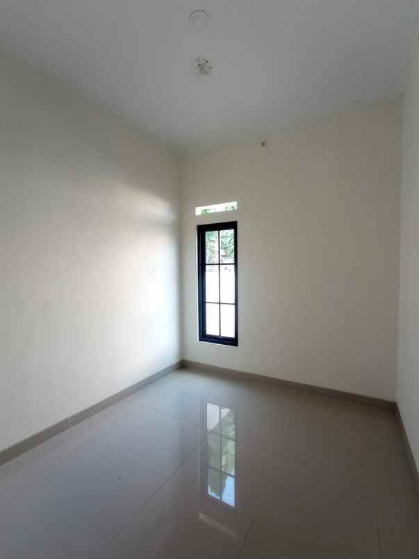 dijual rumah kaliurang km 14
