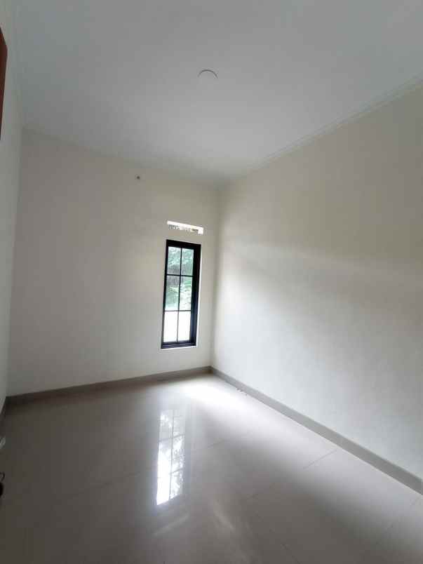 dijual rumah kaliurang km 14