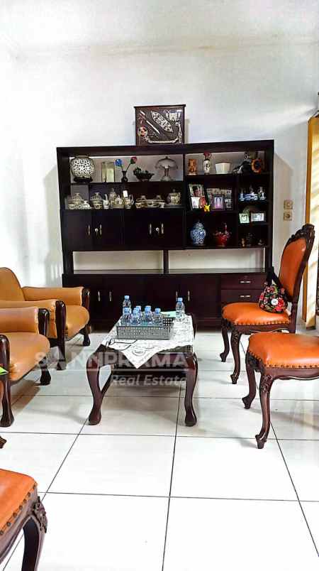 dijual rumah kebon jeruk