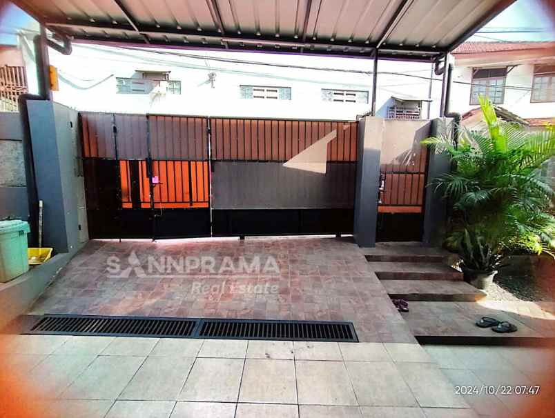 dijual rumah kebon jeruk