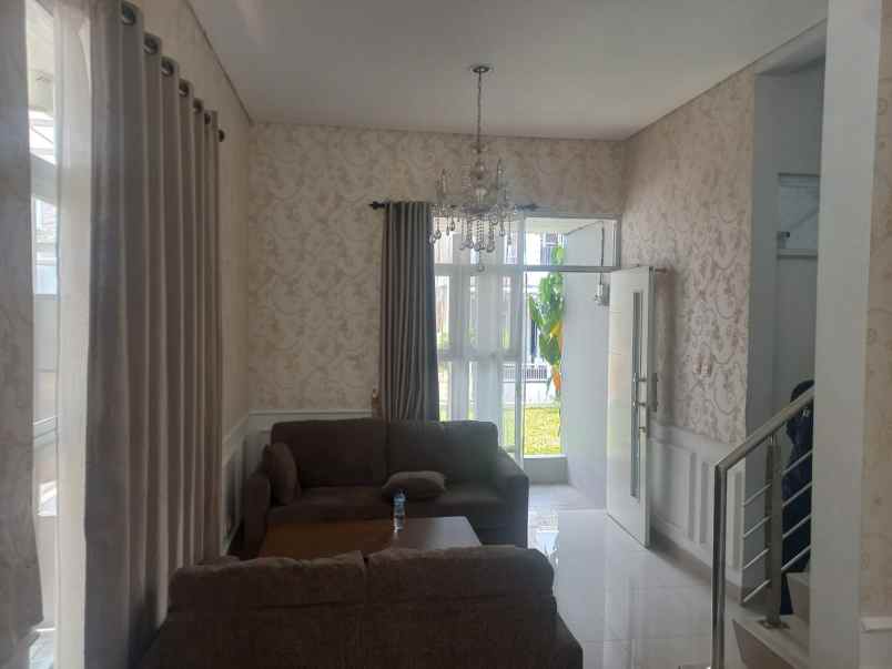 dijual rumah kec cimahi utara