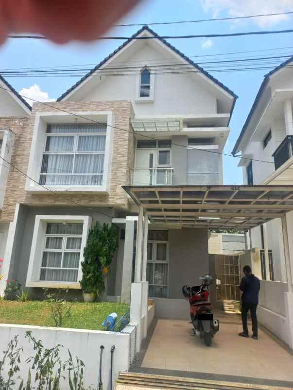 dijual rumah kec cimahi utara