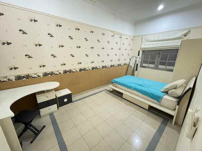 dijual rumah kelapa gading