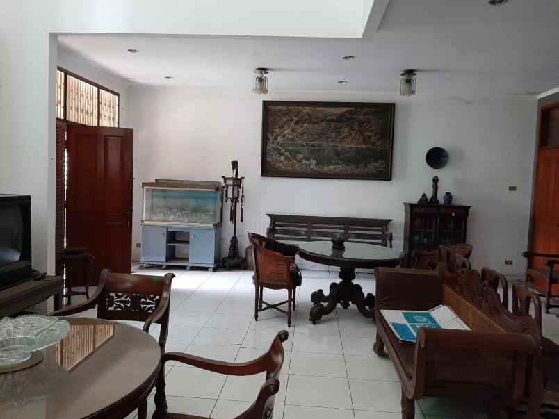 dijual rumah kembangan utara kembangan