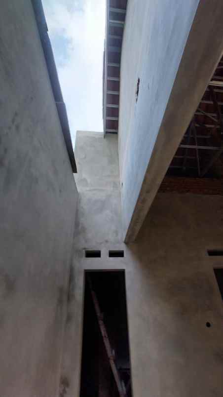 dijual rumah kertonatan sukoharjo jawa